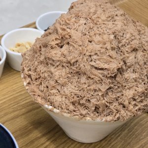 조회수 183만회 찍은 대왕 참치캔 덮밥 .jpg